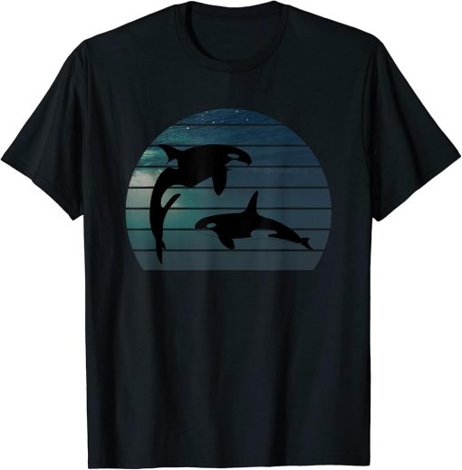 Retro vintage sunset killer whales orca whale blue ocean T-Shirt